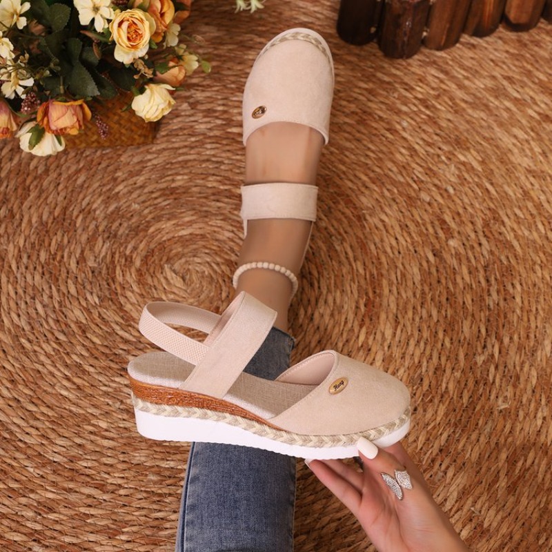 Vintage Fashion Outfit - Sommerliche Damen-Sandalen mit geschlossener Zehenpartie, Vintage-Stil,