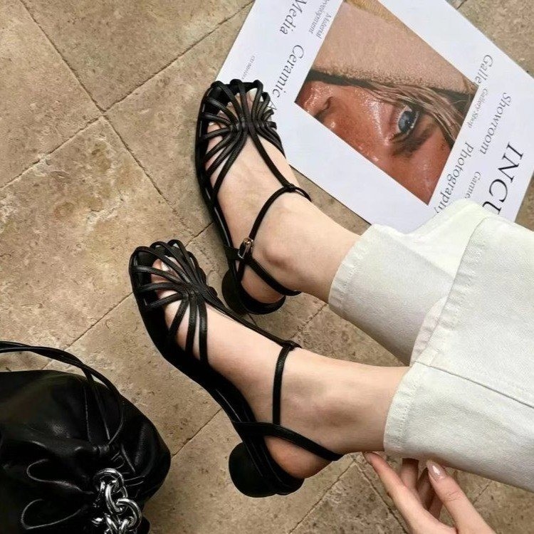 Französische Vintage-Sandalen  – Vintage Fashion Outfit Bewertung und Preis
