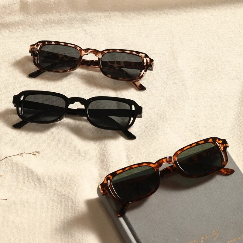 Luxuriöse Rechteckige Sonnenbr – Vintage Fashion Brands Bewertung und Preis